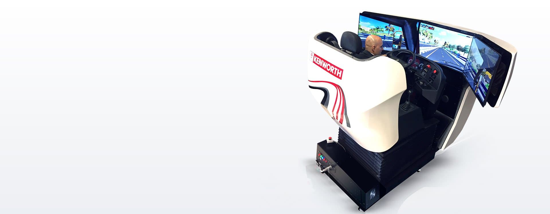 Simulador de transporte pesado APEX con cabina real para capacitación de operadores de flota
